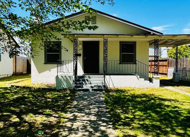 Property at 808 Kings Ave, Chowchilla, CA 93610, 3 beds, 2 baths