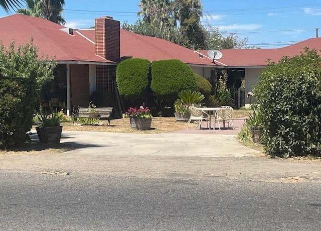 Property at 2140 W Olive Ave, Fresno, CA 93728, 3 beds, 1.5 baths