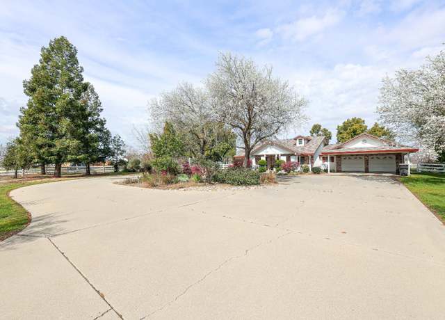 Property at 9470 Sunset Dr, Atwater, CA 95301, 3 beds, 2.5 baths
