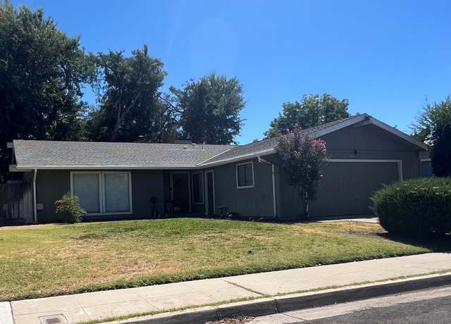 Property at 1418 Morris Ave, Clovis, CA 93611, 3 beds, 2 baths