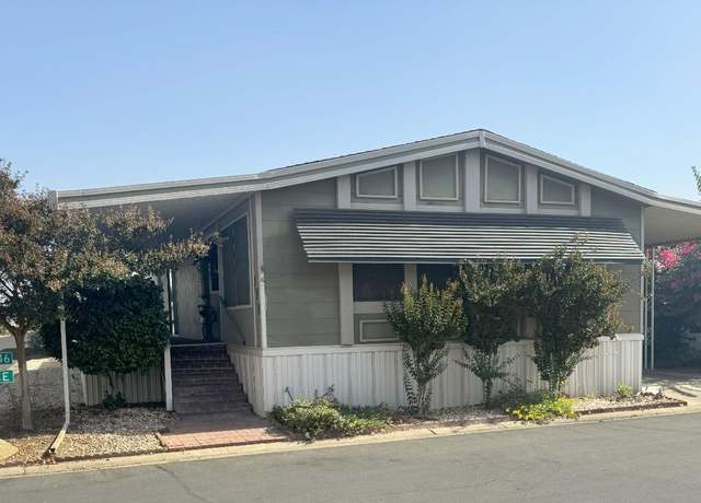 Property at 581 N Crawford Ave #136, Dinuba, CA 93618, 2 beds, 2 baths