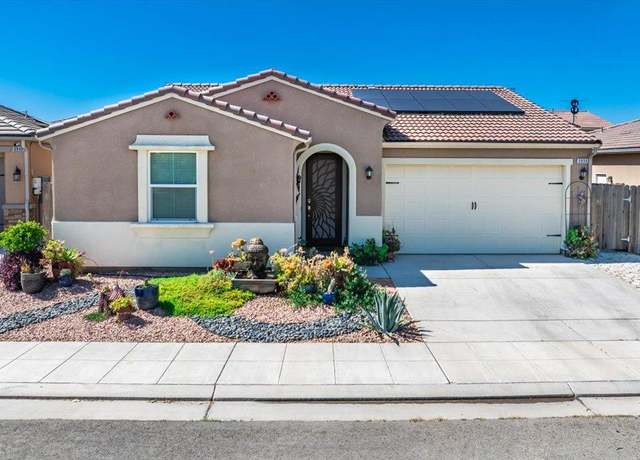 Property at 3930 Saginaw Ave, Clovis, CA 93619, 3 beds, 2.25 baths