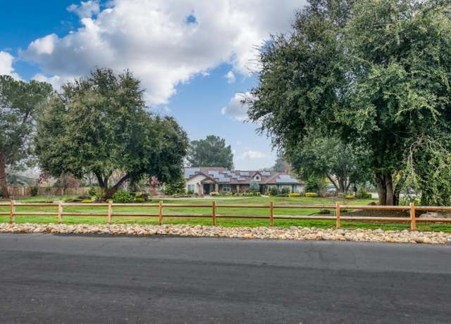 Property at 7232 W Tenaya Ave, Fresno, CA 93723, 4 beds, 2.5 baths