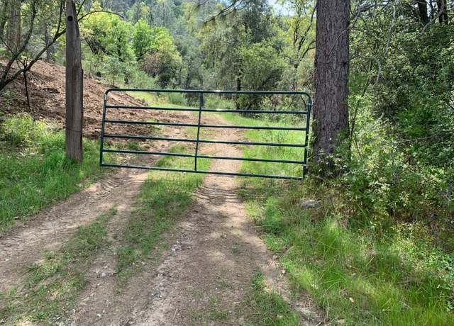 Property at 3 Road 222, Oakhurst, CA 93644