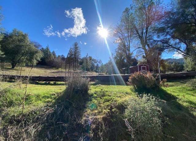 Property at 39294 Road 425b, Oakhurst, CA 93644, 2 beds, 2 baths