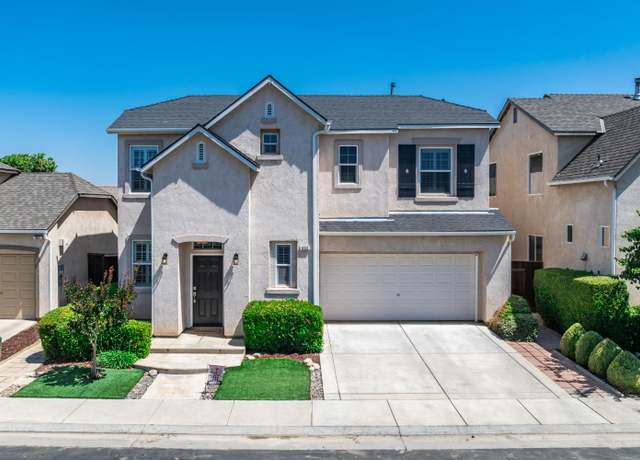 Property at 633 W Edinburgh Ln, Clovis, CA 93619, 3 beds, 2.5 baths