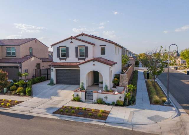 Property at 748 Ridgebank Ave, Madera, CA 93636, 3 beds, 2.5 baths
