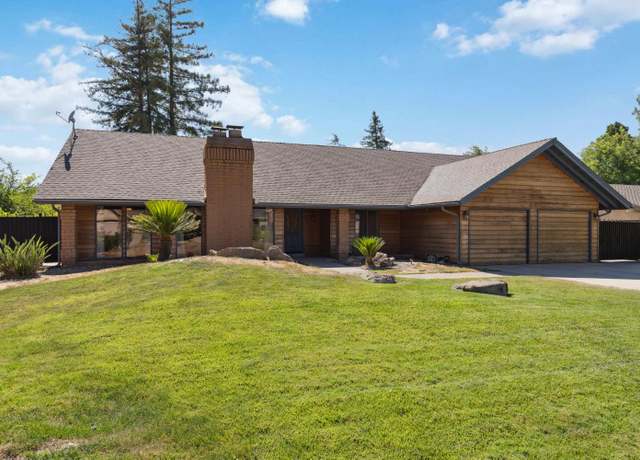 Property at 8829 N Millbrook Ave, Fresno, CA 93720, 4 beds, 2 baths