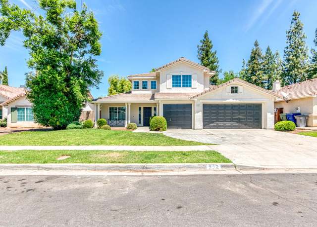 Property at 992 E Muncie Ave, Fresno, CA 93720, 4 beds, 3 baths