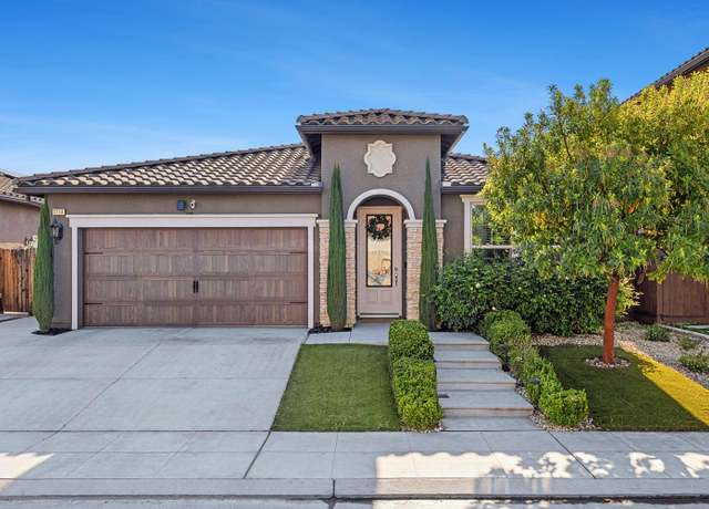 Property at 2716 N Millard Ave, Fresno, CA 93727, 3 beds, 2 baths