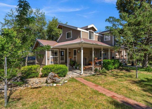 Property at 46281 Eastwood Dr S, Oakhurst, CA 93644, 3 beds, 2.75 baths