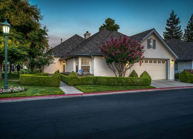 Property at 6672 N Seedlescombe Dr, Fresno, CA 93711, 3 beds, 2 baths