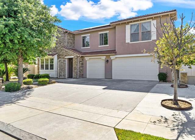Property at 2188 Whiteash Ave, Clovis, CA 93619, 4 beds, 3 baths