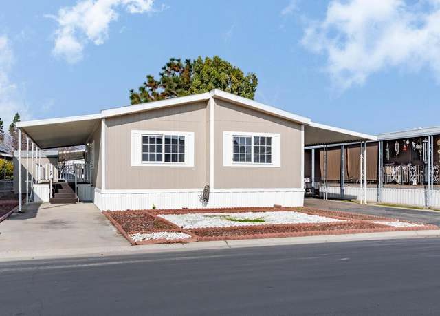 Property at 2706 W Ashlan Ave #118, Fresno, CA 93705, 3 beds, 2 baths