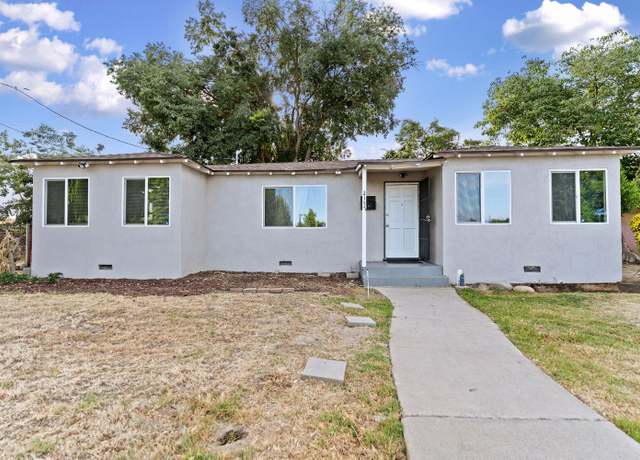 Property at 2157 Locust St, Selma, CA 93662, 3 beds, 1 bath