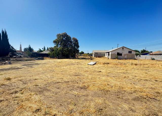 Property at 12574 Avenue 408, Cutler, CA 93615, 3 beds, 2 baths