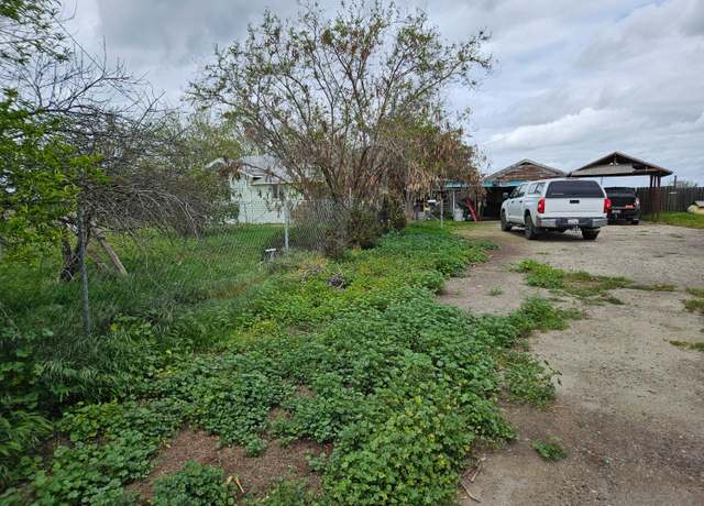 Property at 1300 W Riverdale, Riverdale, CA 93656, 3 beds, 1 bath