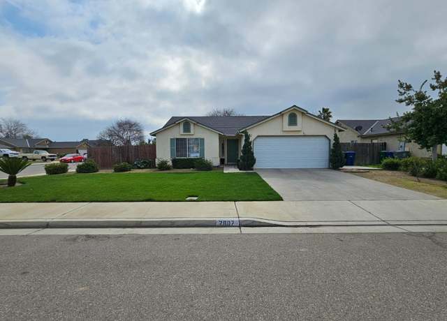 Property at 2807 Pine St, Selma, CA 93662, 3 beds, 2 baths