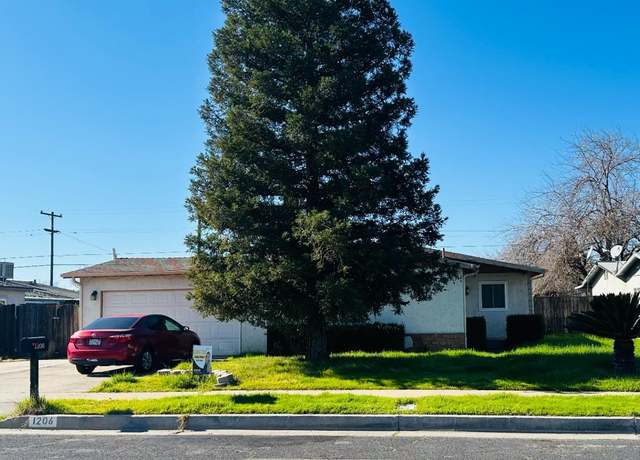 Property at 1206 Merced, Madera, CA 93638, 3 beds, 2 baths