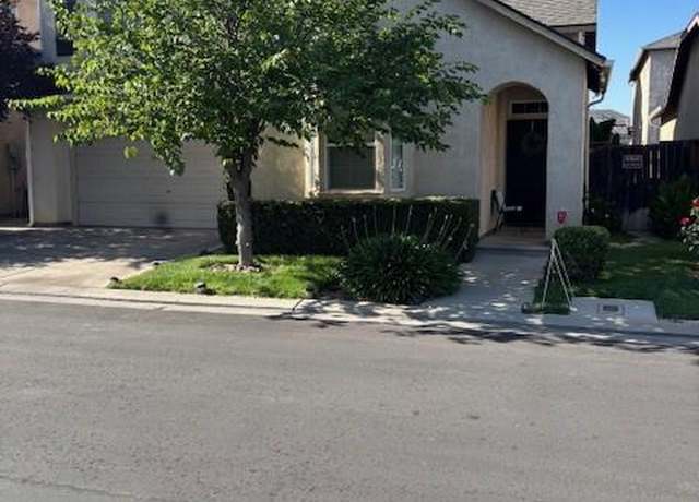 Property at 783 W Bordeaux Ln, Clovis, CA 93619, 3 beds, 2.75 baths