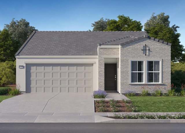 Property at 1091 Shasta Way W #220, Madera, CA 93636, 4 beds, 2 baths