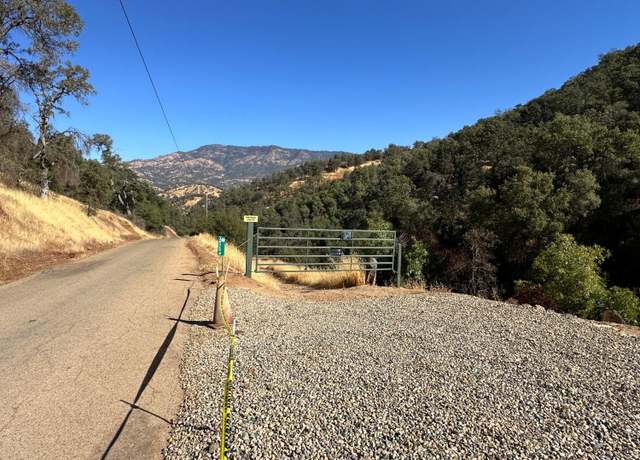 Property at 38284 Barberry Ln, Squaw Valley, CA 93675