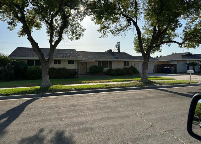 Property at 5655 N Poplar Ave, Fresno, CA 93704, 4 beds, 2.75 baths