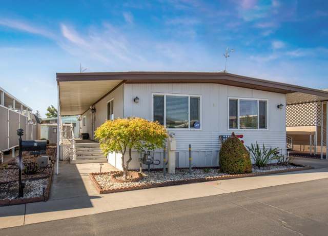Property at 1500 Villa Ave #53, Clovis, CA 93612, 2 beds, 1.75 baths
