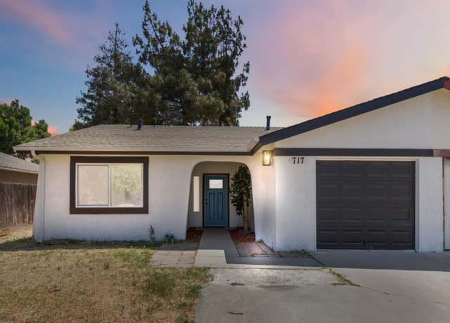 Property at 717 Oakridge Dr, Madera, CA 93637, 2 beds, 1 bath