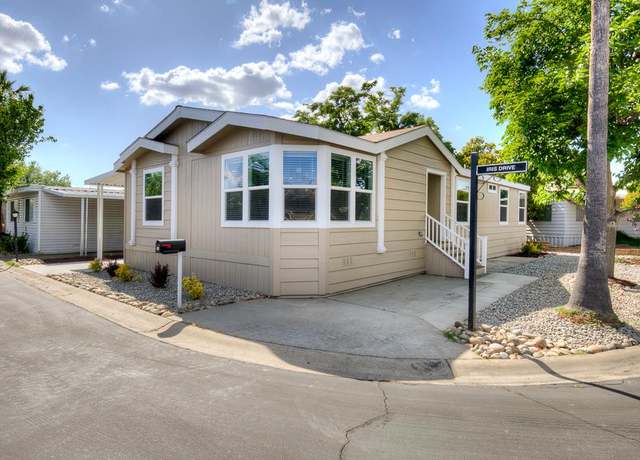 Property at 336 E Alluvial Ave #144, Fresno, CA 93720, 3 beds, 2 baths