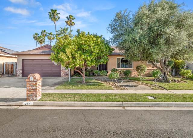 Property at 719 E Spruce Ave, Fresno, CA 93720, 3 beds, 2 baths