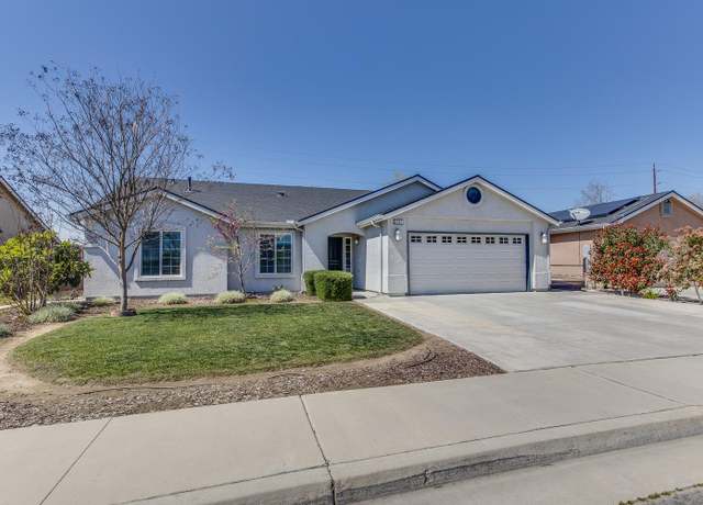Property at 2001 Rawson Ave, Sanger, CA 93657, 3 beds, 2 baths