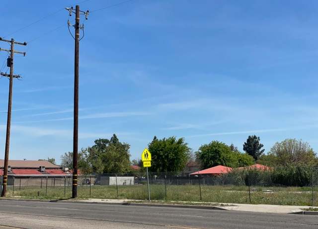 Property at 2071 S Cedar Ave, Fresno, CA 93702