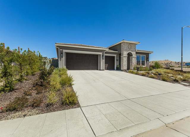 Property at 19732 Desert Willow Ln, Friant, CA 93626, 4 beds, 3 baths
