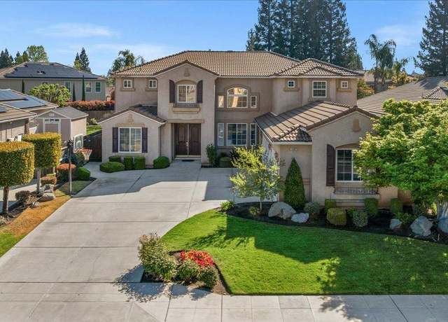 Property at 1687 N Jasmine Ave, Clovis, CA 93619, 5 beds, 3 baths