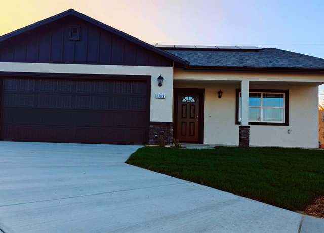 Property at 90 E Geary St, Fresno, CA 93706, 3 beds, 2 baths