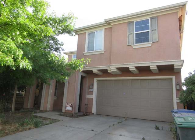 Property at 1016 Papaya St, Madera, CA 93638, 4 beds, 2.5 baths