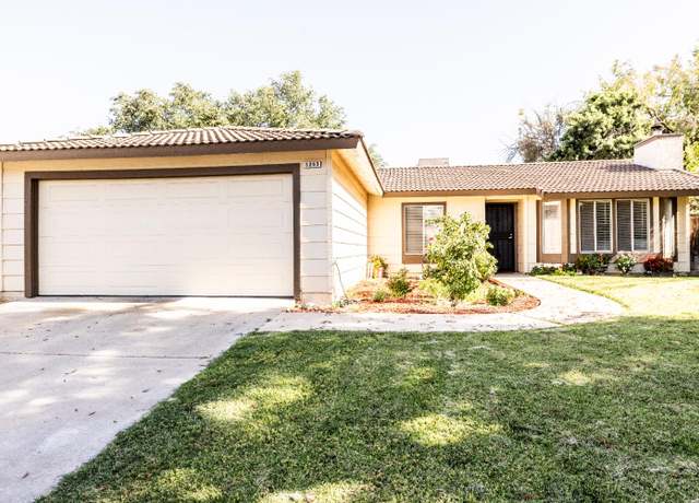 Property at 5263 W Griffith Way, Fresno, CA 93722, 3 beds, 2 baths