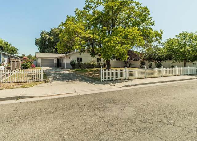 Property at 709 Keith St, Lemoore, CA 93245, 4 beds, 2 baths