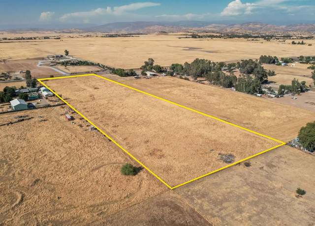 Property at 1 E Herndon Ave, Clovis, CA 93619