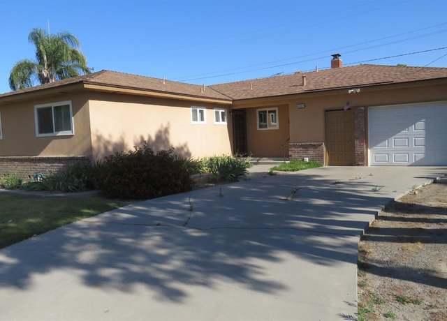 Property at 15463 W B St, Kerman, CA 93630, 3 beds, 1.75 baths