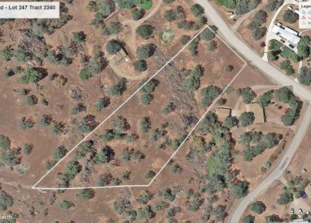 Property at 247 Squaw Valley Rd, Squaw Valley, CA 93675