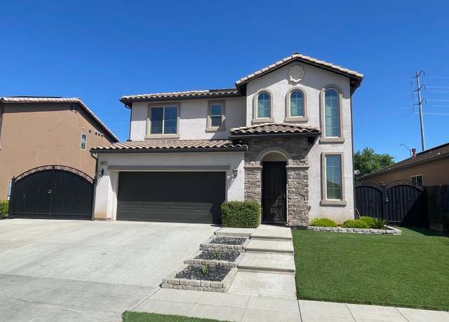 Property at 5921 E Eugenia Ave, Fresno, CA 93727, 3 beds, 2.5 baths