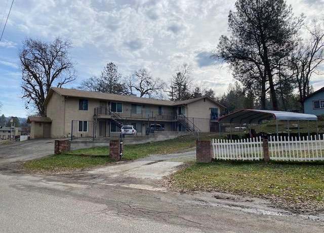 Property at 48939 River Park Rd, Oakhurst, CA 93644, 12 beds, 6 baths