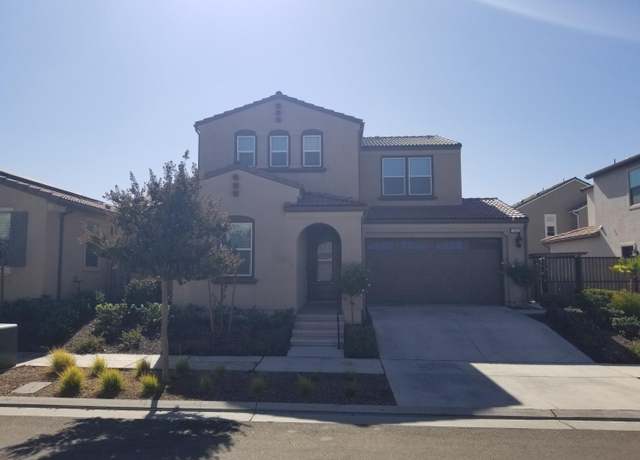 Property at 762 Ridgebank Ave, Madera, CA 93636, 4 beds, 3 baths
