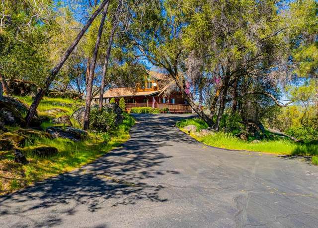 Property at 41947 Lilley Mountain Dr, Coarsegold, CA 93614, 3 beds, 2 baths