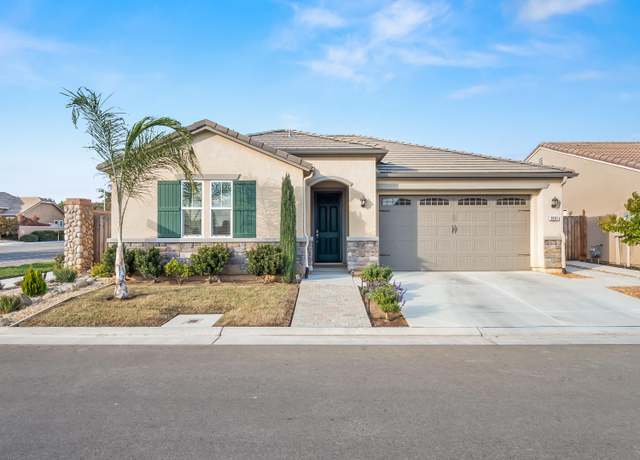 Property at 3005 Swift Ln, Clovis, CA 93619, 3 beds, 2 baths