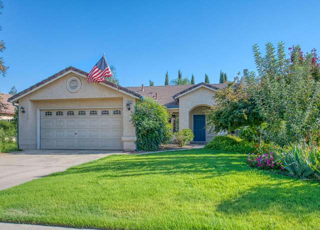 Property at 168 Mariposa St, Kingsburg, CA 93631, 4 beds, 2 baths