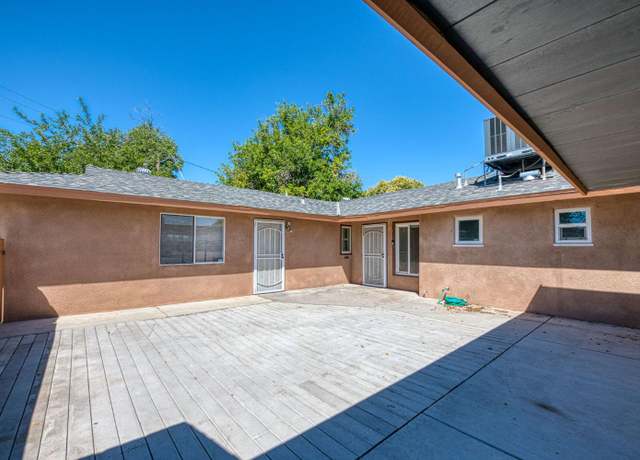 Property at 545 W Fedora Ave, Fresno, CA 93705, 4 beds, 2.5 baths