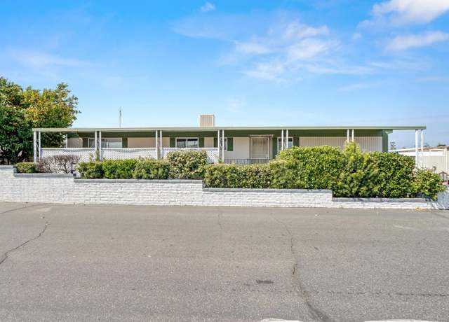 Property at 1724 Minnewawa #184, Clovis, CA 93612, 2 beds, 2 baths